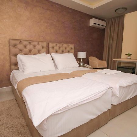 Bajadera Lux Hotel Belgrado Buitenkant foto