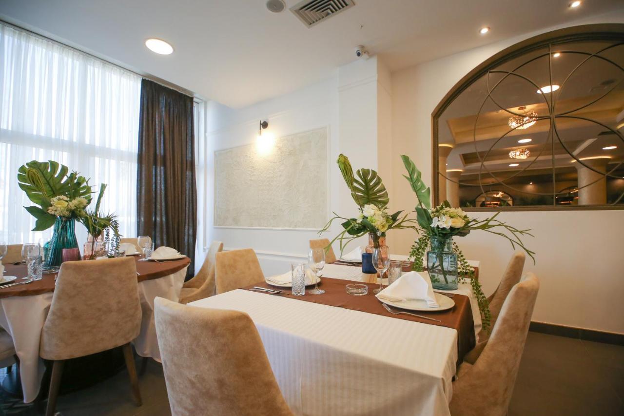 Bajadera Lux Hotel Belgrado Buitenkant foto