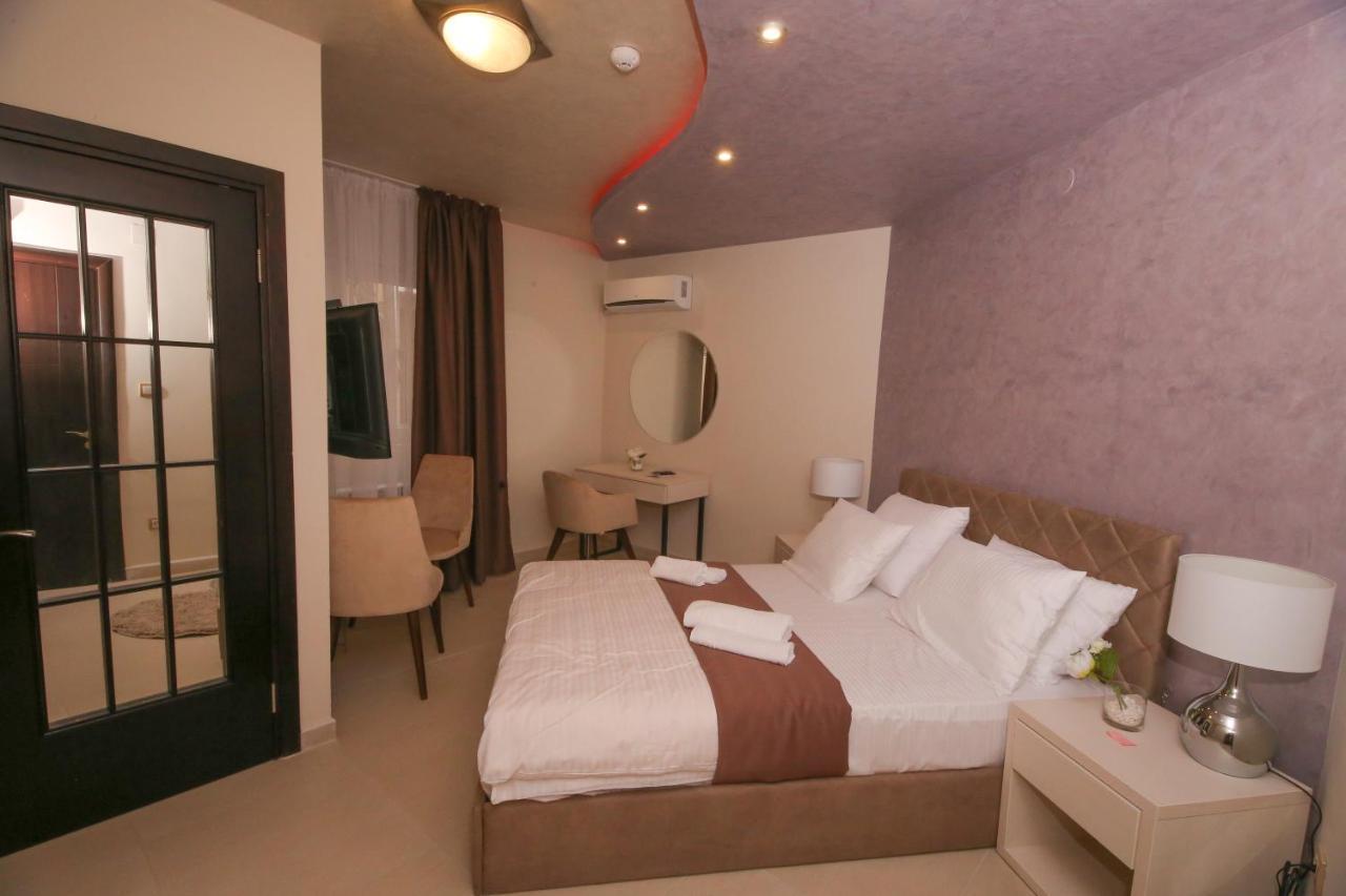 Bajadera Lux Hotel Belgrado Buitenkant foto
