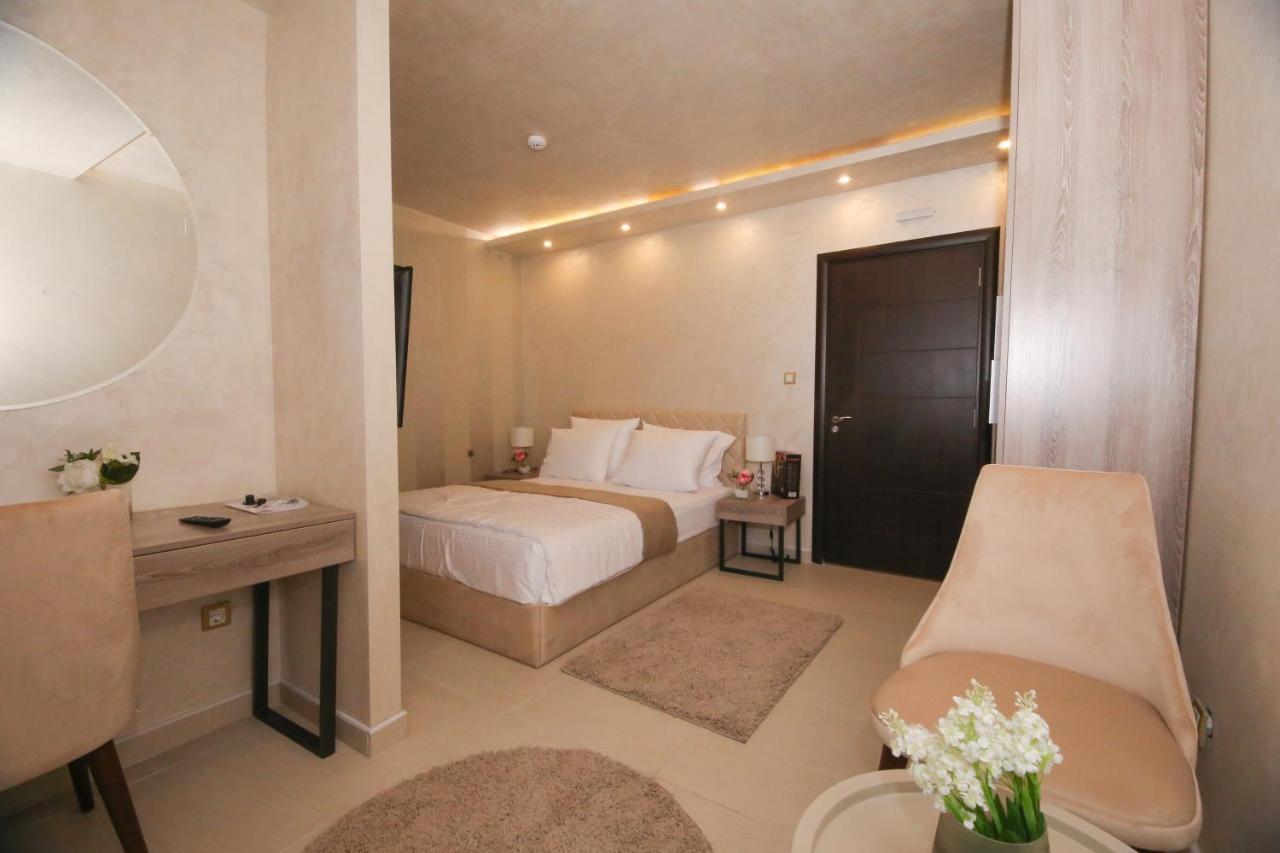 Bajadera Lux Hotel Belgrado Buitenkant foto