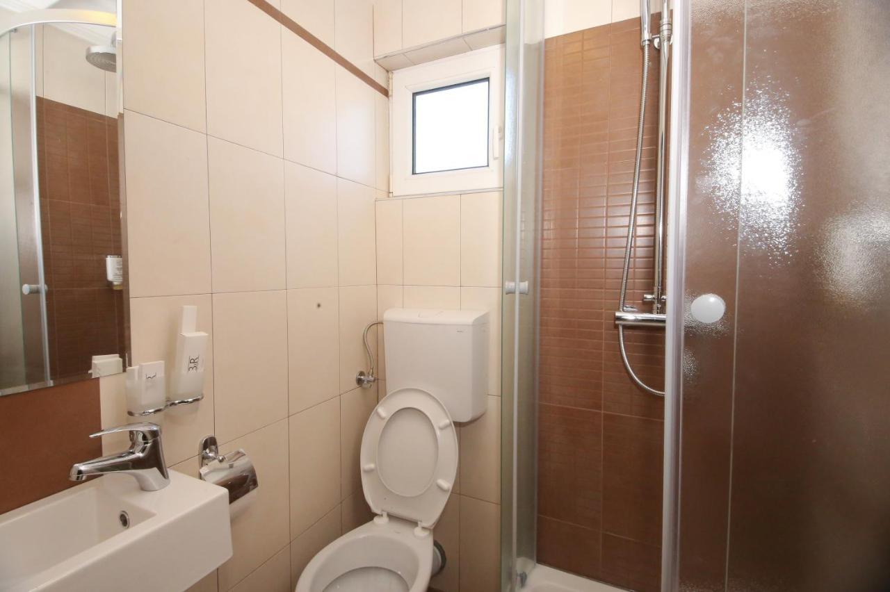 Bajadera Lux Hotel Belgrado Buitenkant foto