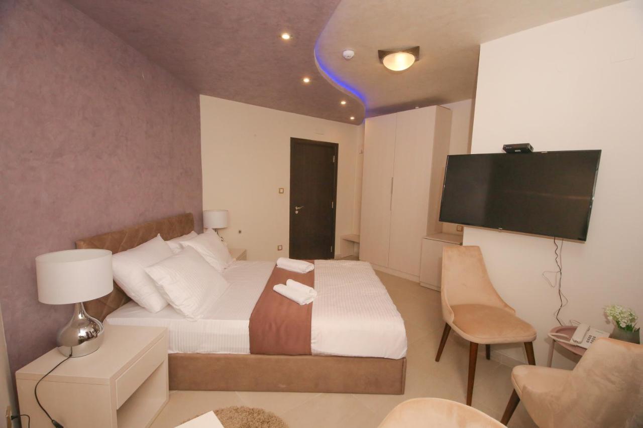 Bajadera Lux Hotel Belgrado Buitenkant foto