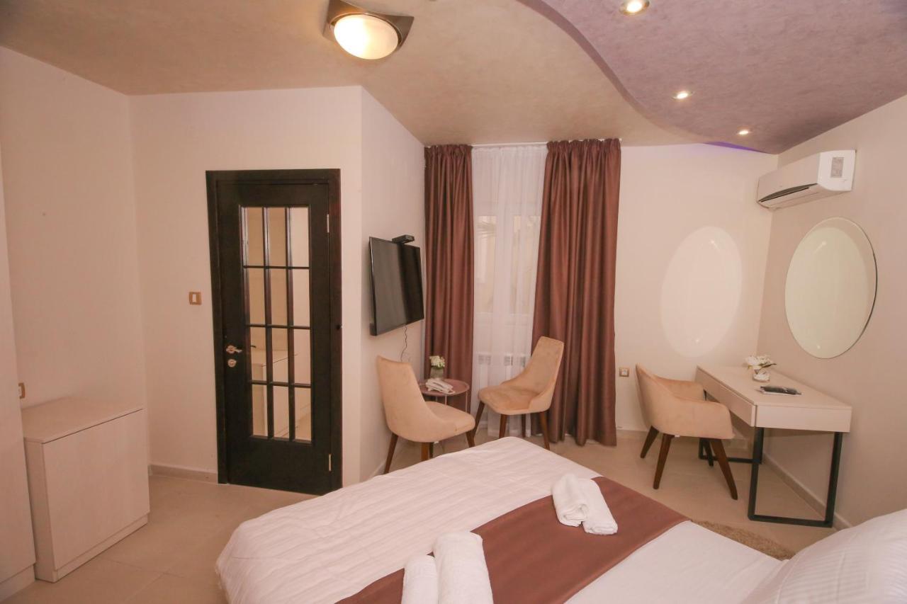 Bajadera Lux Hotel Belgrado Buitenkant foto