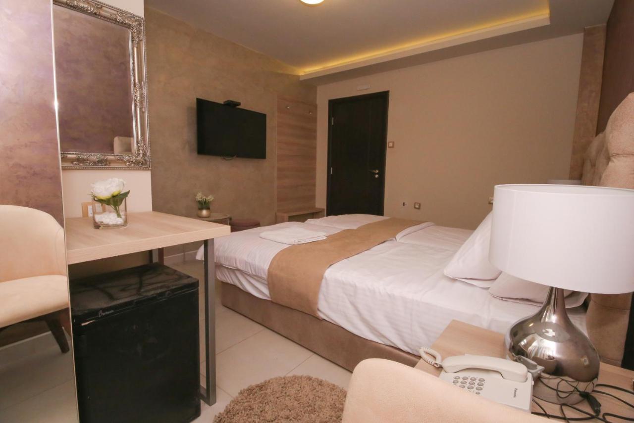 Bajadera Lux Hotel Belgrado Buitenkant foto